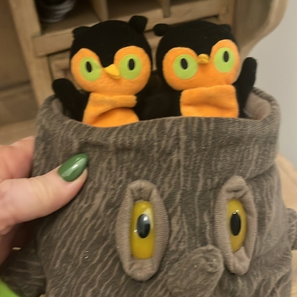 Hallmark Halloween Addams Family Animated Singing Tree Owls Pumpkin 2007 - Picture 4 of 8